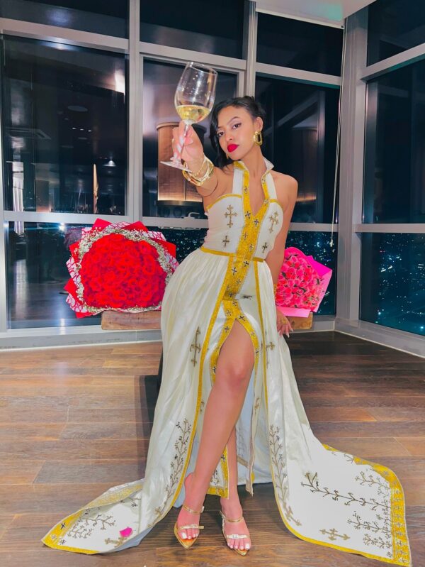 Fancy Dress 04